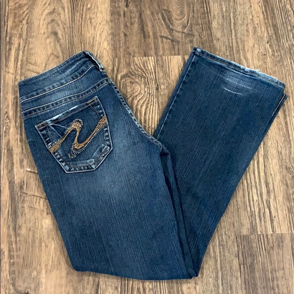 Silver Jeans Suki Sz. 29 lightly worn, stretchy